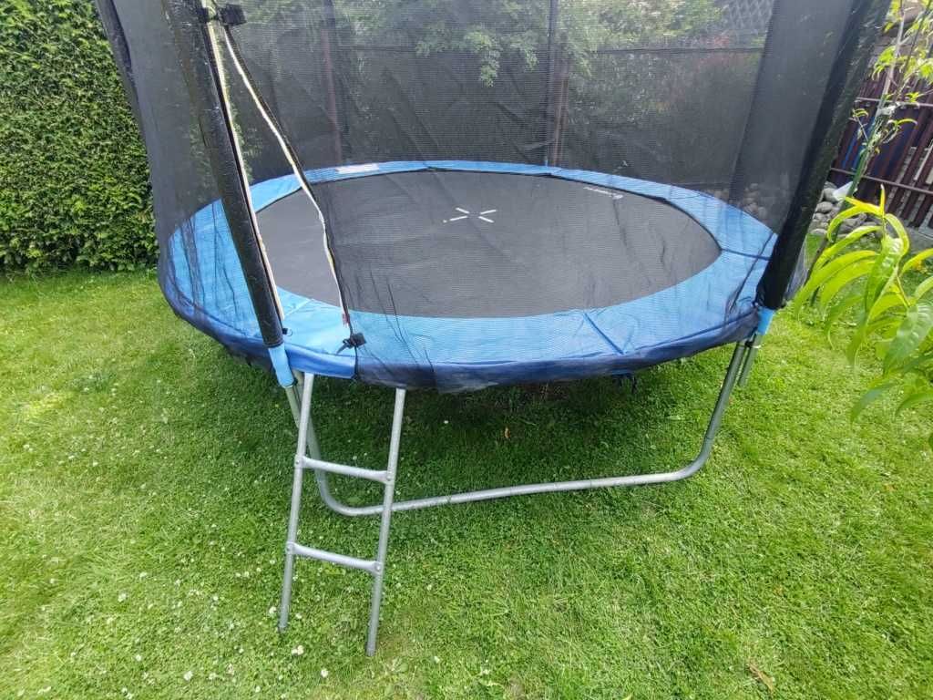 Trampolina ogrodowa