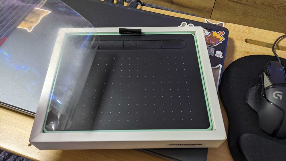 Графічний планшет Wacom Intuos S Bluetooth Pistachio (CTL-4100WLE-N)