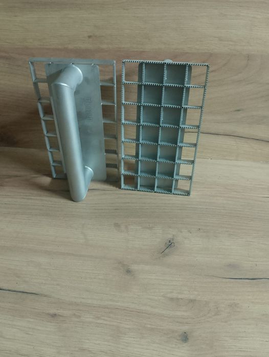 Tarki pod narożniki i na płaszczyznę