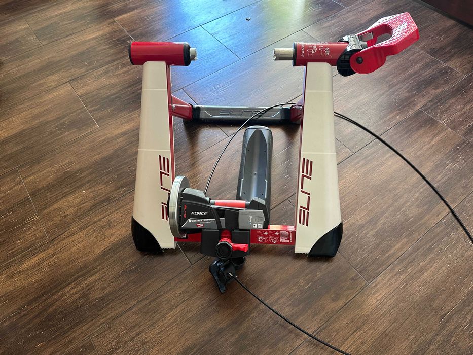 Trenażer Elite Nowoforce +  Bluetooth/ANT