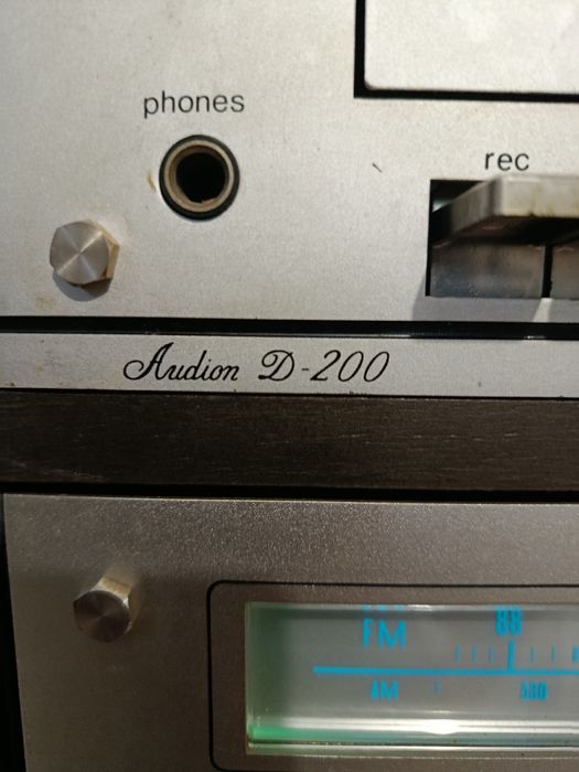 Аудіо апаратура різна