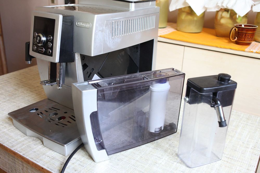 Ekspres do kawy - DeLonghi
