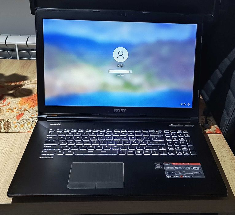Laptop MSI GE72 2QL / Intel Core i7 / NVIDIA GeForce / 17,3" Full HD