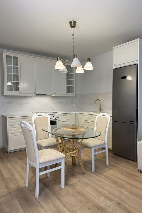 3-pokoje 64m2, + ogródek 78m2 ,prywatny parking, przy psie-pole