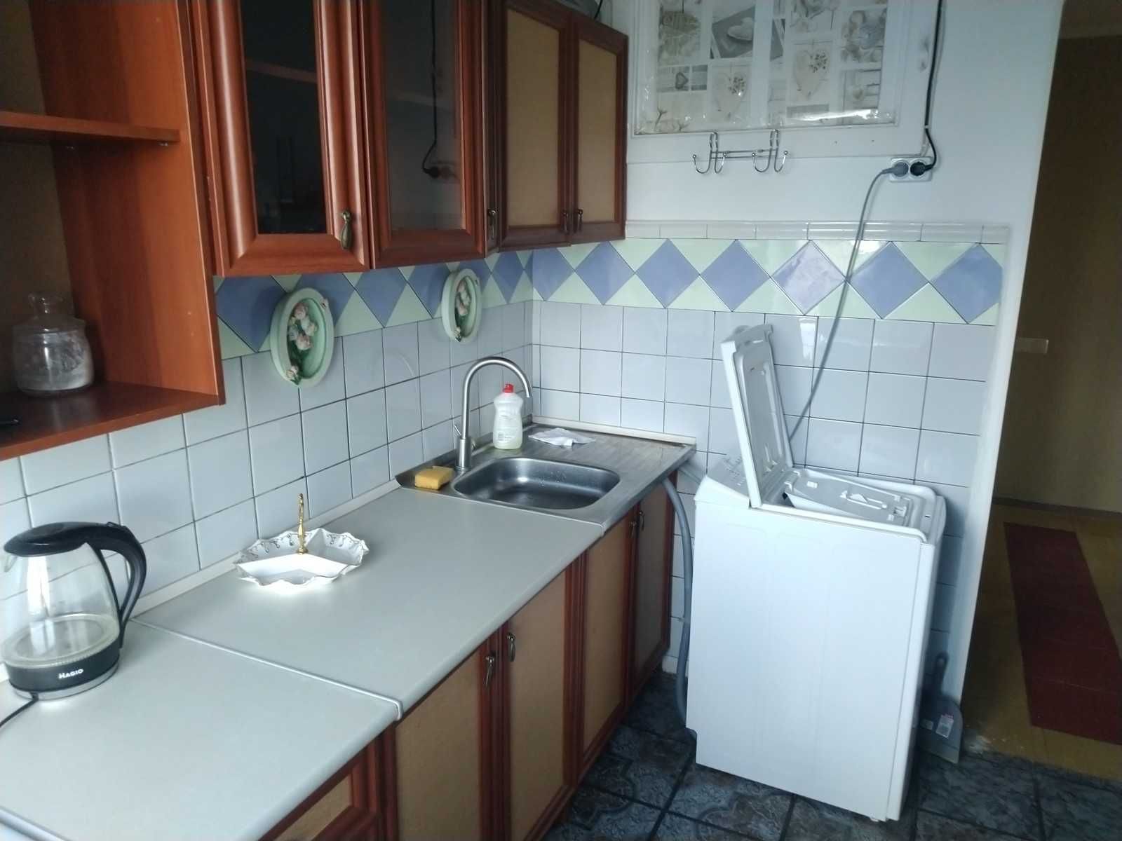 Сдам 2 комн. разд.кв. на Куреневке по ул. Кирриловская  (Фрунзе)