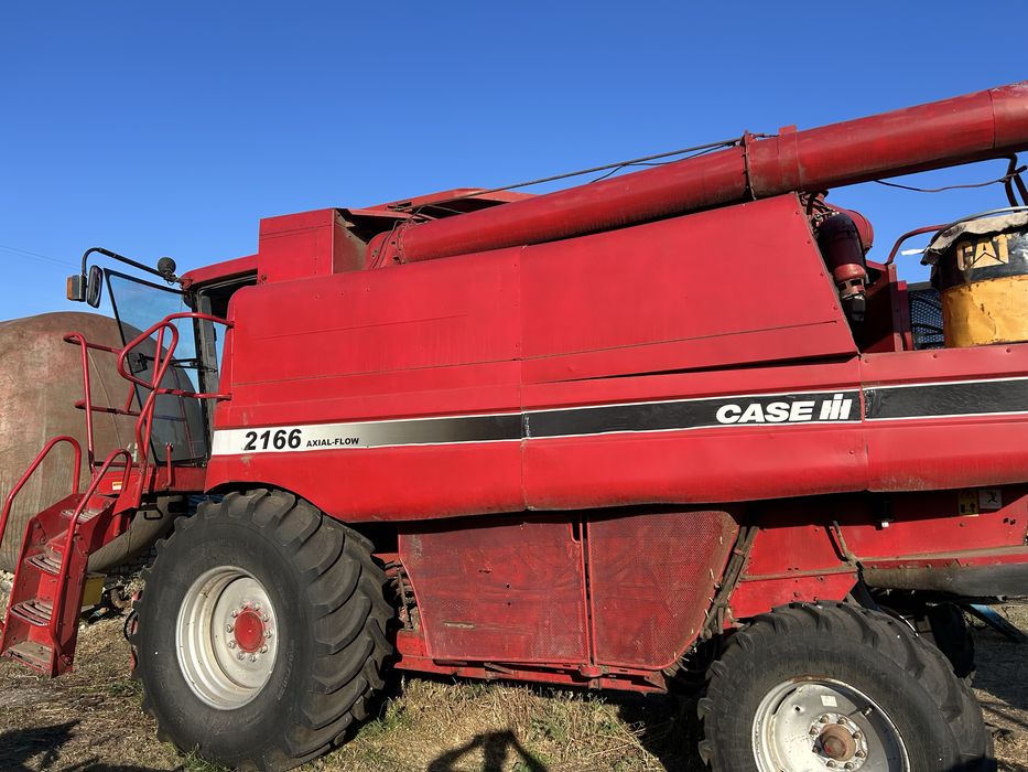 Комбайн Case 2166