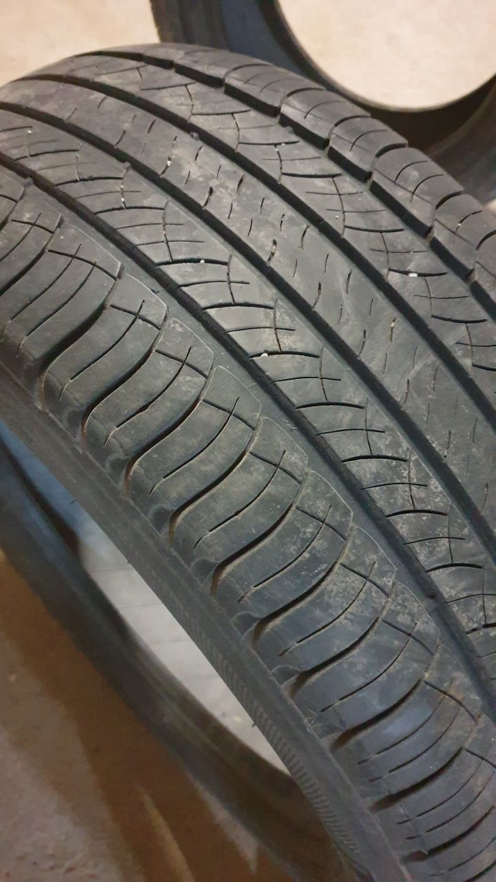 Opony  wielosez. Michelin 235/55 R 17 M+S
