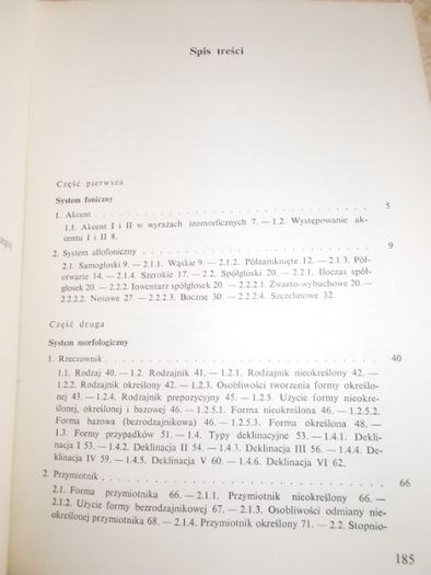 Gramatyka j.szwedzkiego system foniczny i morfologiczny,A.Szulc