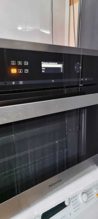 Urządzenie do gotowania na parze z kuchnią mikrofalową Miele DGM 6401