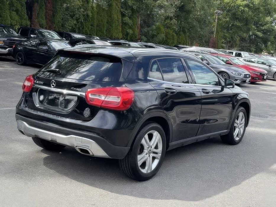 Mercedes-Benz GLA 250 4MATIC      2018