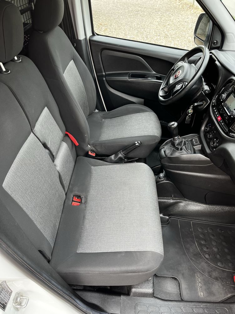 Fiat Doblo 1.3 MultiJet-3 osoby