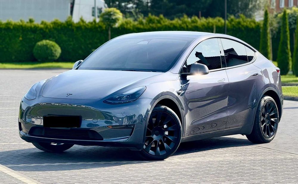 Прокат автомобіля Tesla Model Y 2024 Оренда Тесли Аренда Тесли
