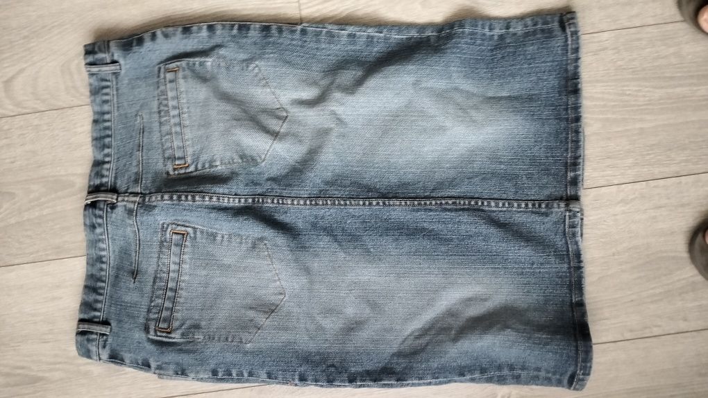 Modna spódnica jeansowa 40 MIDI