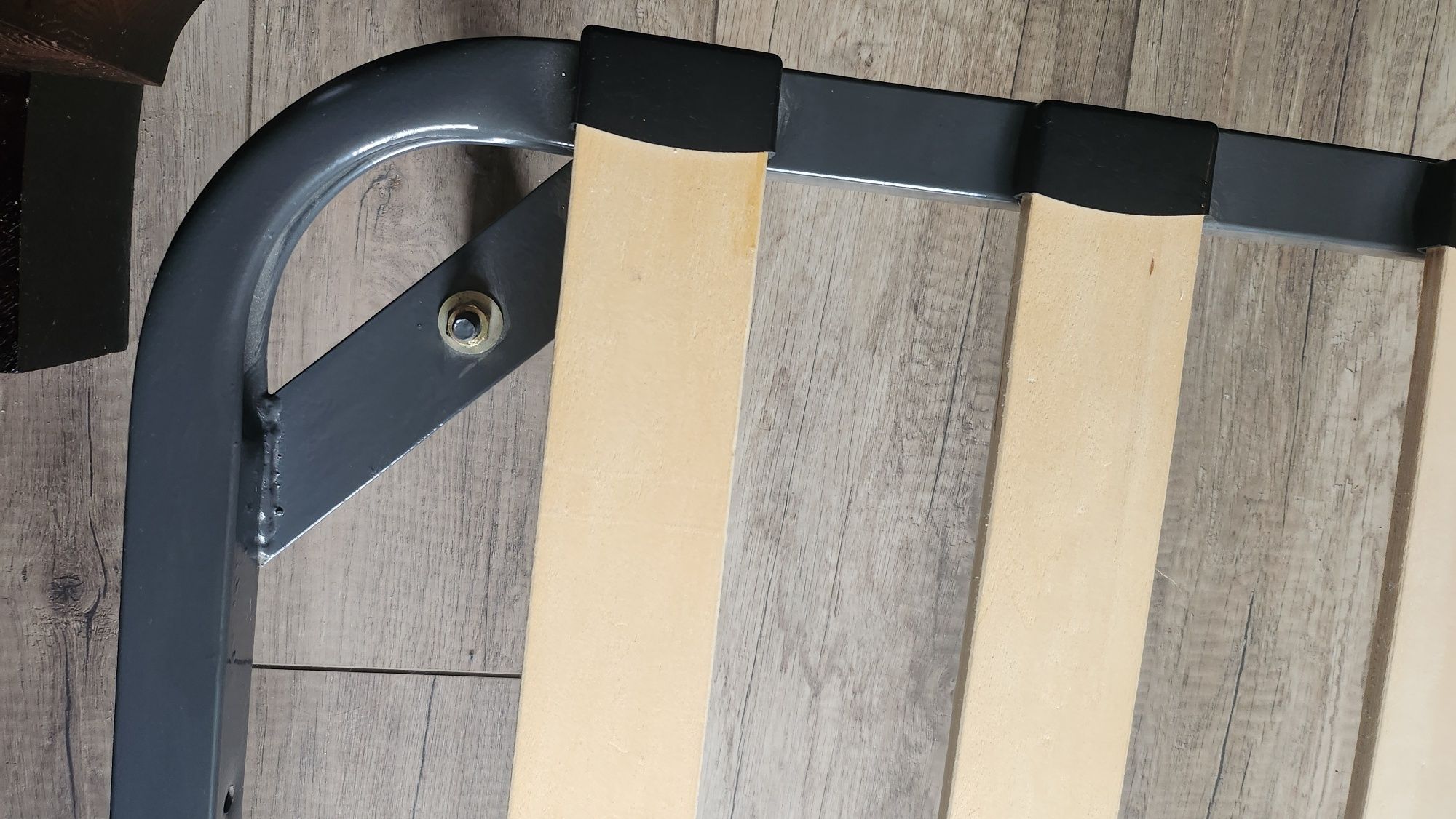 Solidne łóżko Vinotti Art Line wenge 180/200 lite drewno + skóra