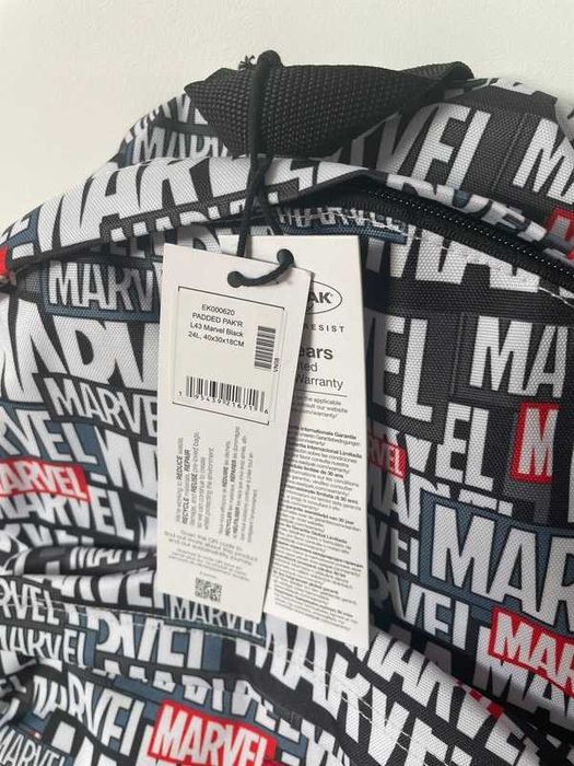 Mochila Eastpak Marvel (Edição Limitada)