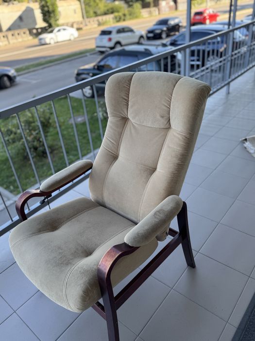 крісло гойлалка качалка стільці дублві з Європи