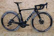 Factor Ostro VAM | Shimano Ultegra Di2 12v + Rodas carbono Vision