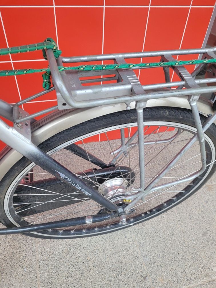 Rower plus nowe torby na bagażnik.