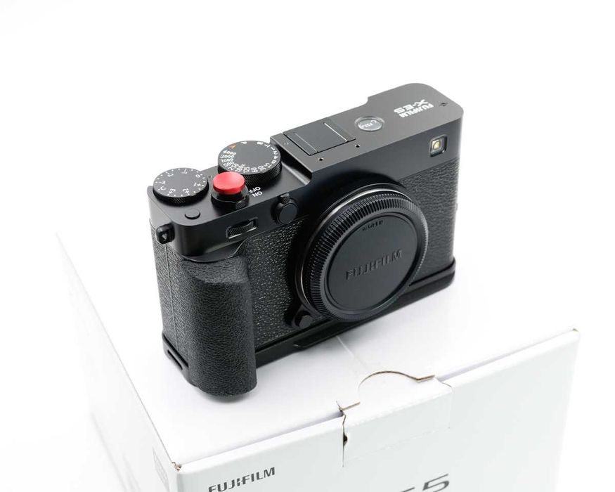 Fujifilm X-E5 Black c/ nova c/ 3 meses