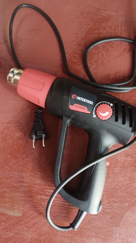 Строительный фен INTERTOOL STORM WT-1020