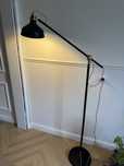 Lampa podłogowa IKEA RANARP jak nowa czarna