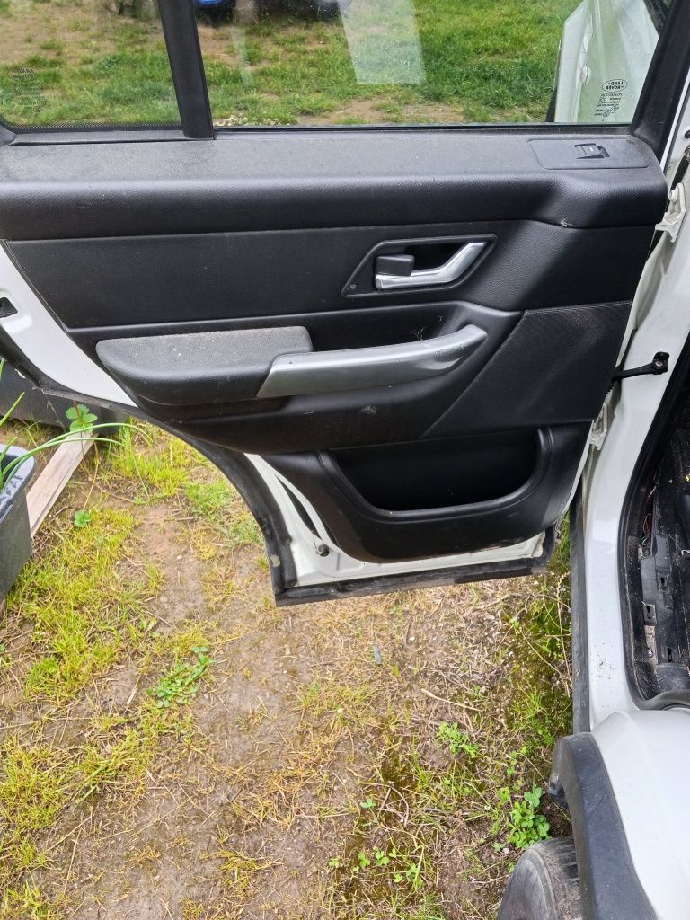 Range Rover Sport L320 uszkodzony niekompletny