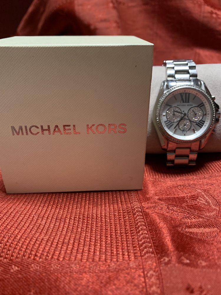 Часы женские  Michael Kors