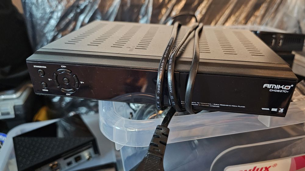 Box Cabo e Satélite Amiko