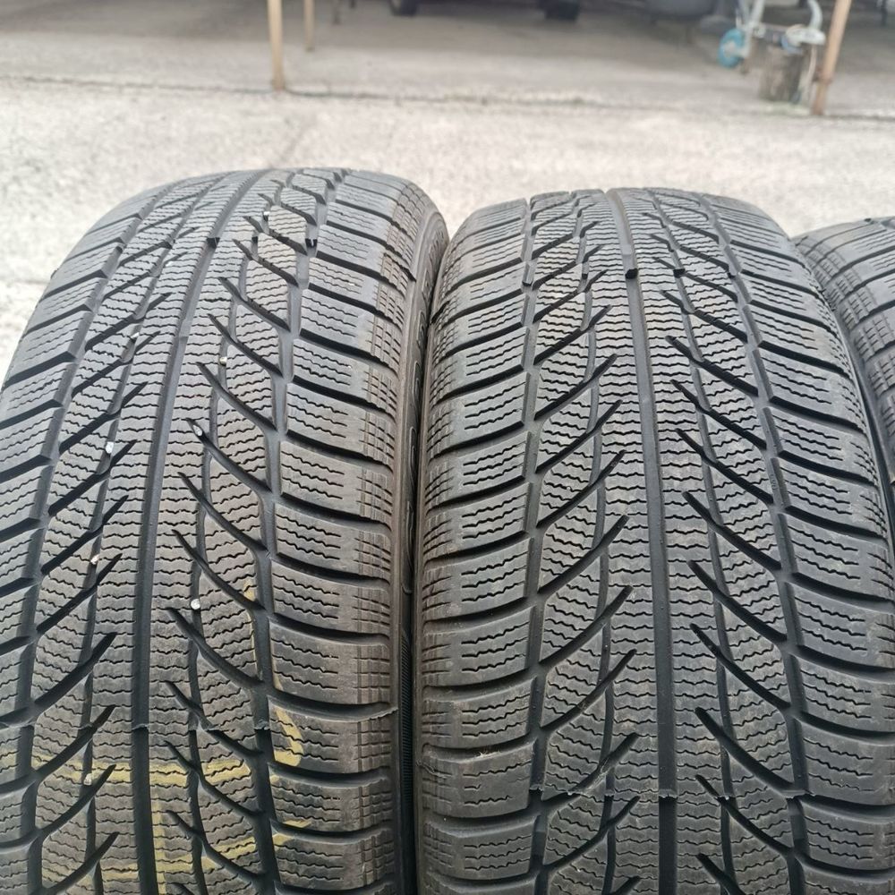 Продам комплект зимові шин Goodride 205/55 R16