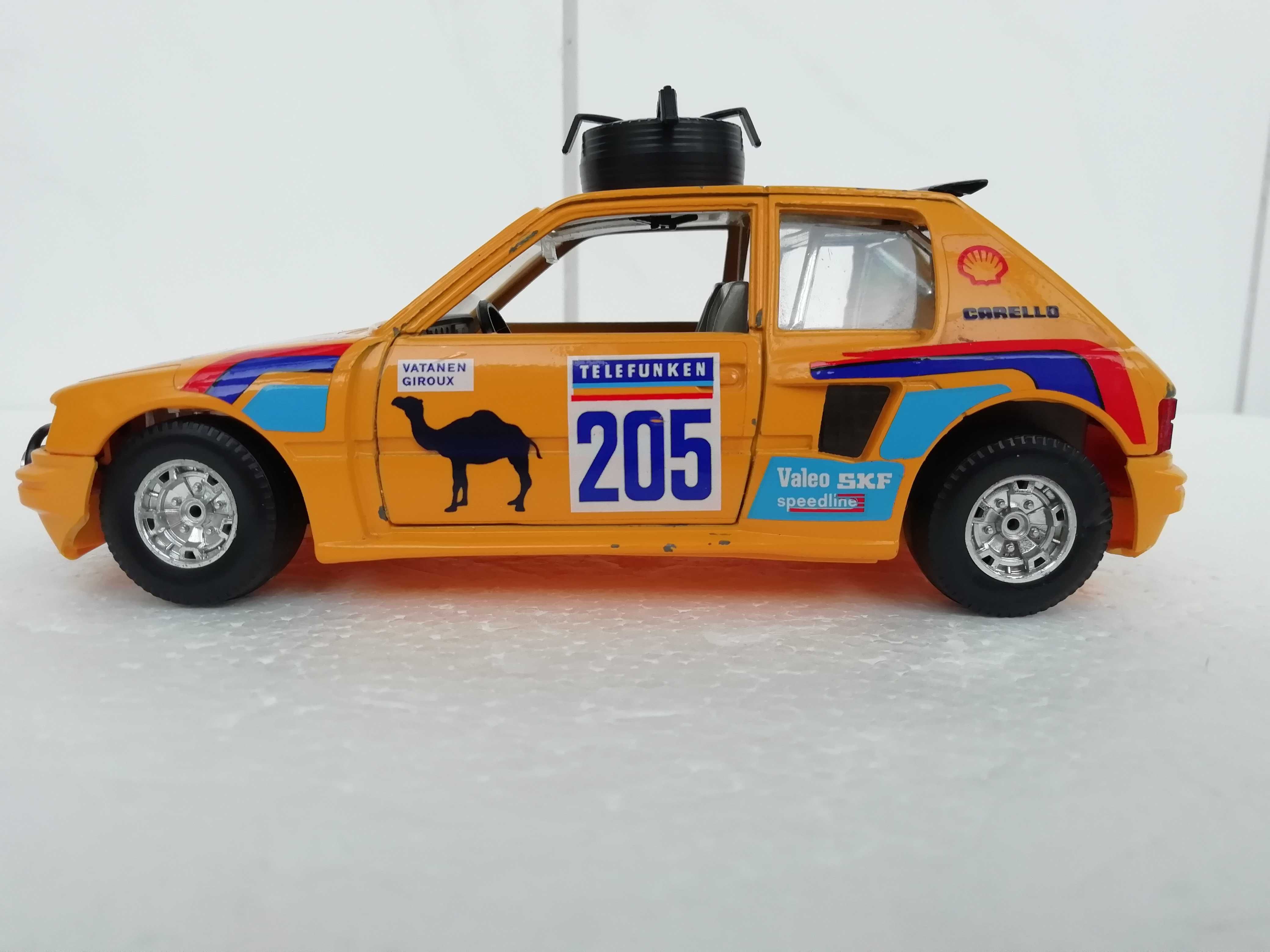 Carro Miniatura Burago Peugeot 205 Turbo 1/25 Peugeot 205 Turbo
