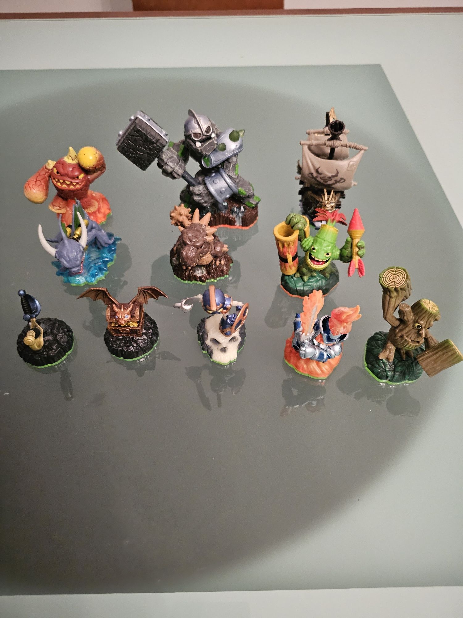 Coleção Skylanders e figuras, aceito propostas