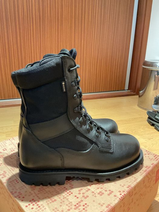 Botas Militares Iturri impermeáveis/respiráveis Gore-Tex.