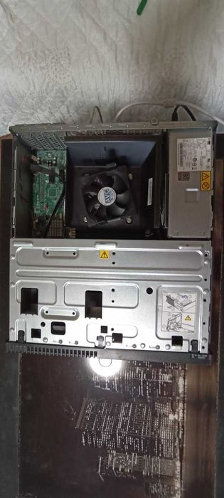 Компьютер с монитором ( полный комплект )