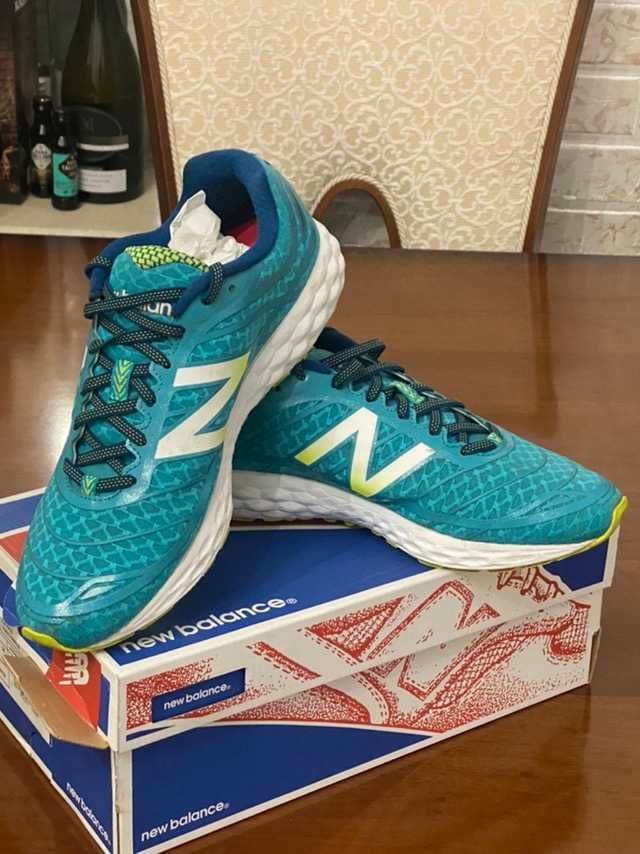 Женские кроссовки New Balance