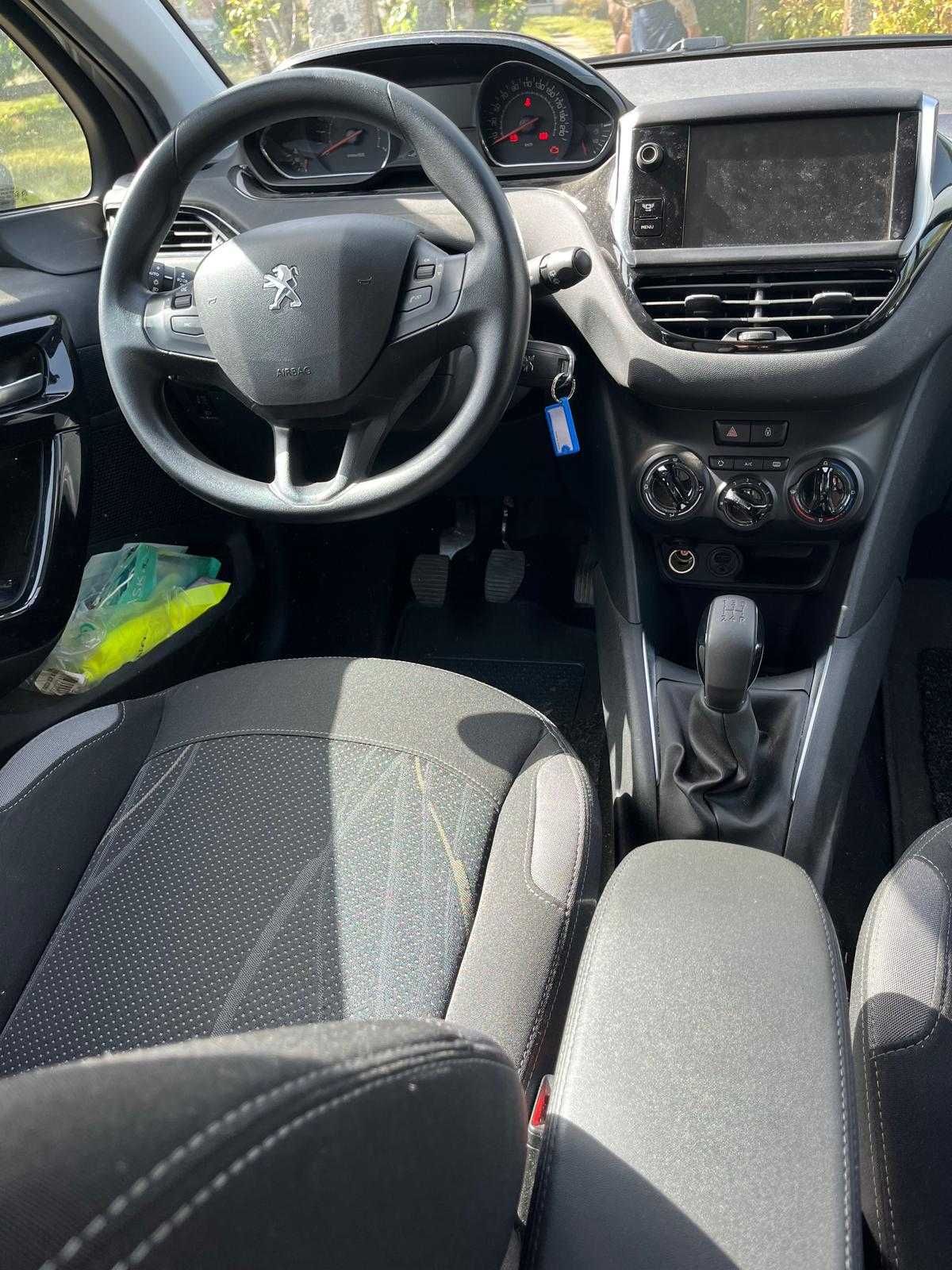 Peugeot 208 gasolina