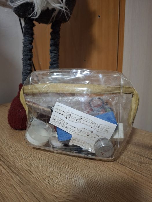 Дрібниці для манікюру