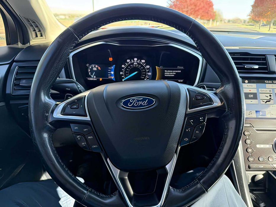 Ford Fusion      2017