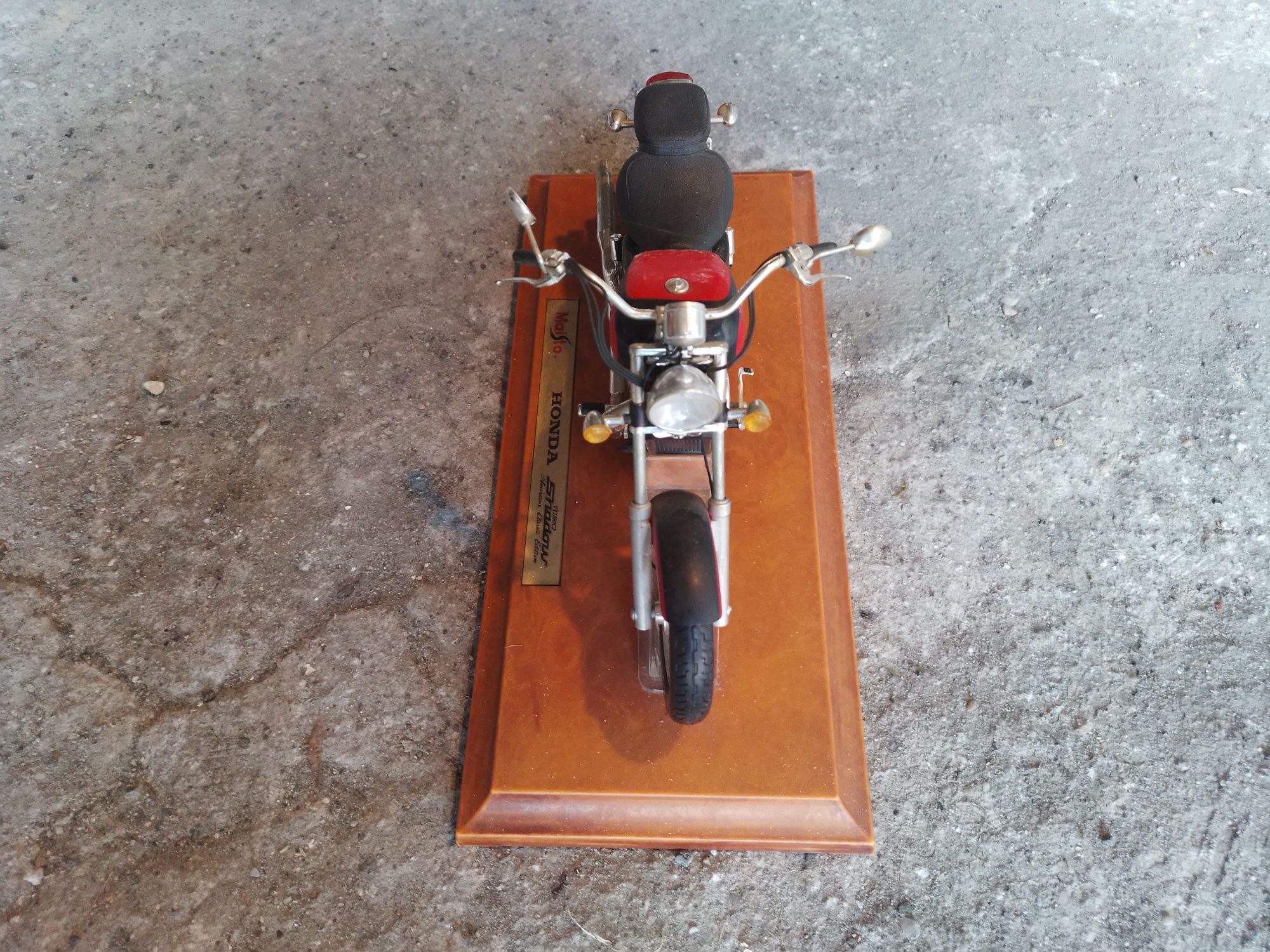 Honda Shadow, Maisto 1:12