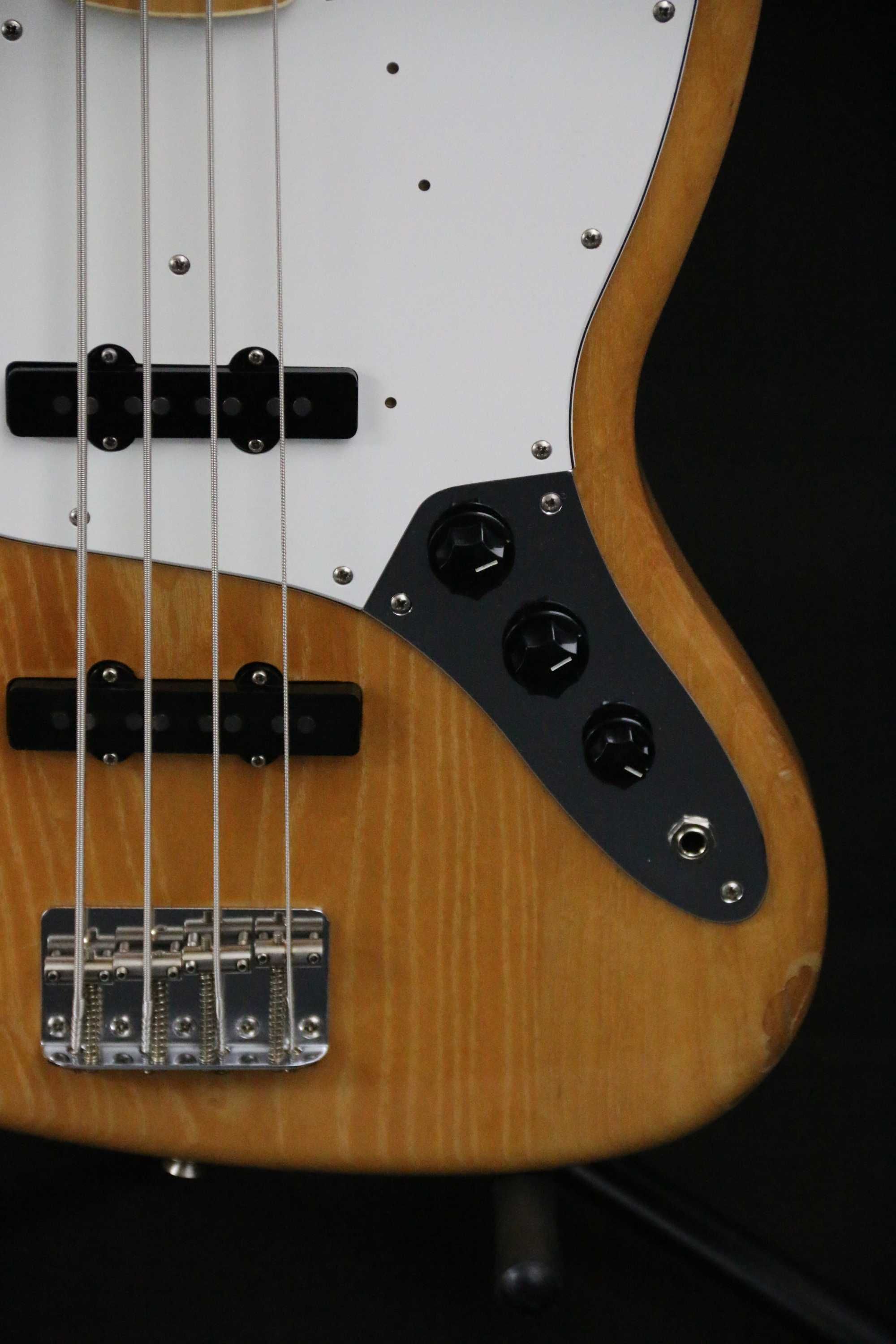 Fender Jazz Bass  75 Reissue Natural Japan