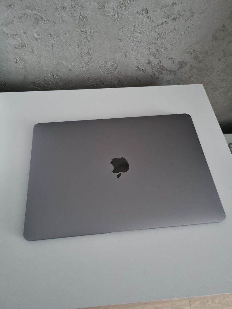 Macbook air 13 Space Gray super stan