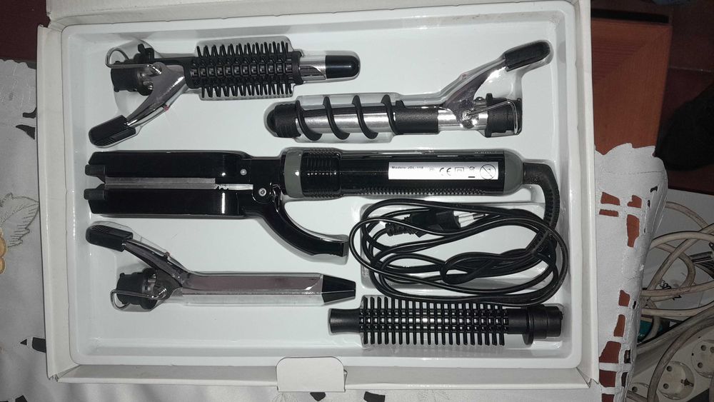 Vendo modelador de cabelo novo a estrear,8 em 1.