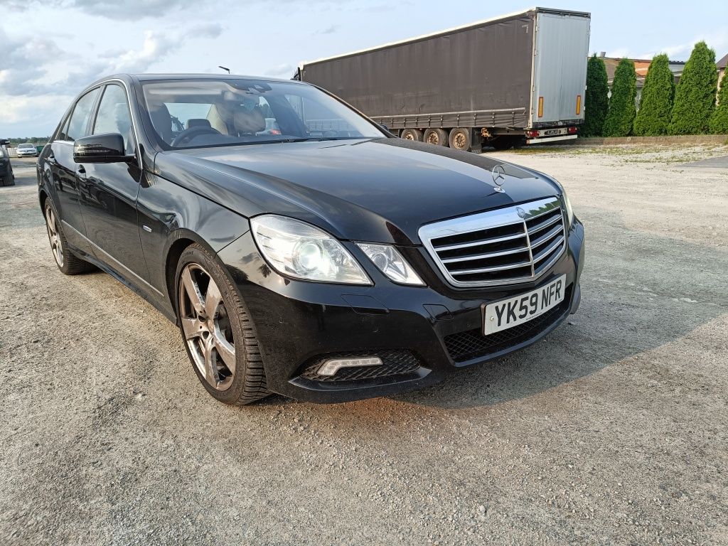 Karoseria Mercedes W212 AMG C197 Maska Zderzak Błotnik Drzwi Wysyłka