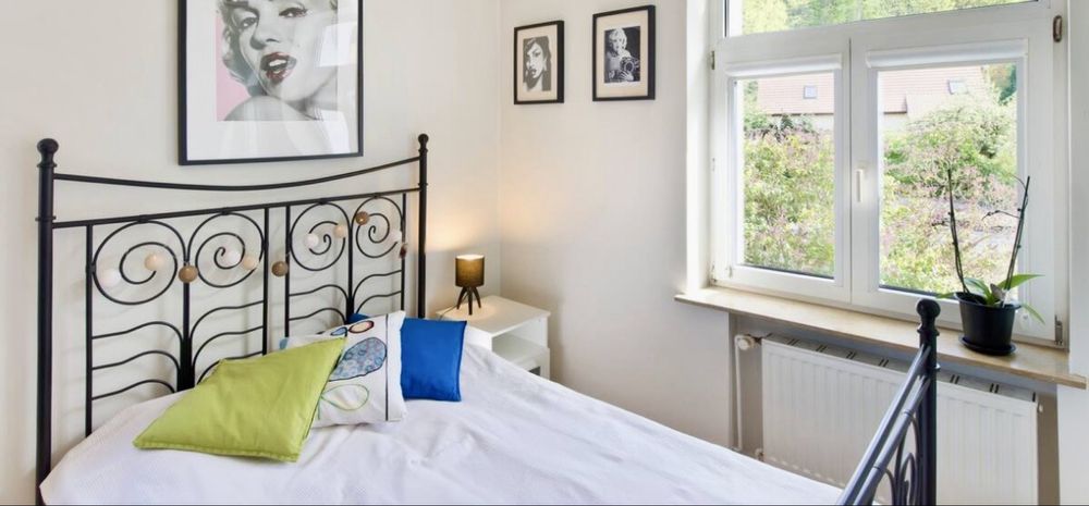 Rama łóżka IKEA 140×200 z listwami – super stan