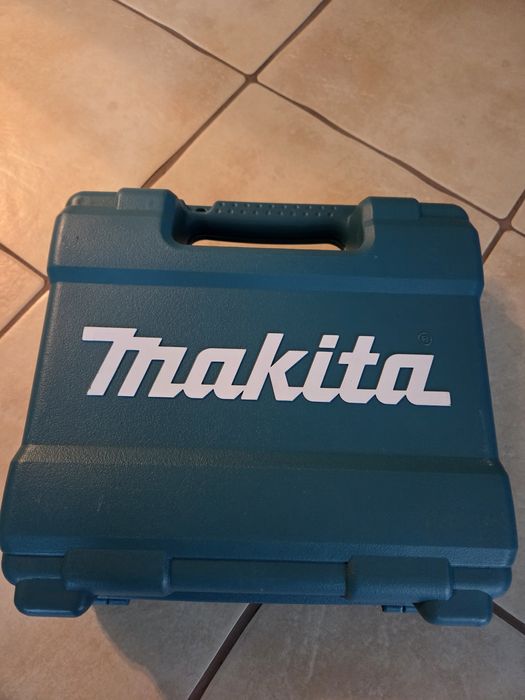 Nowa opalarka Makita