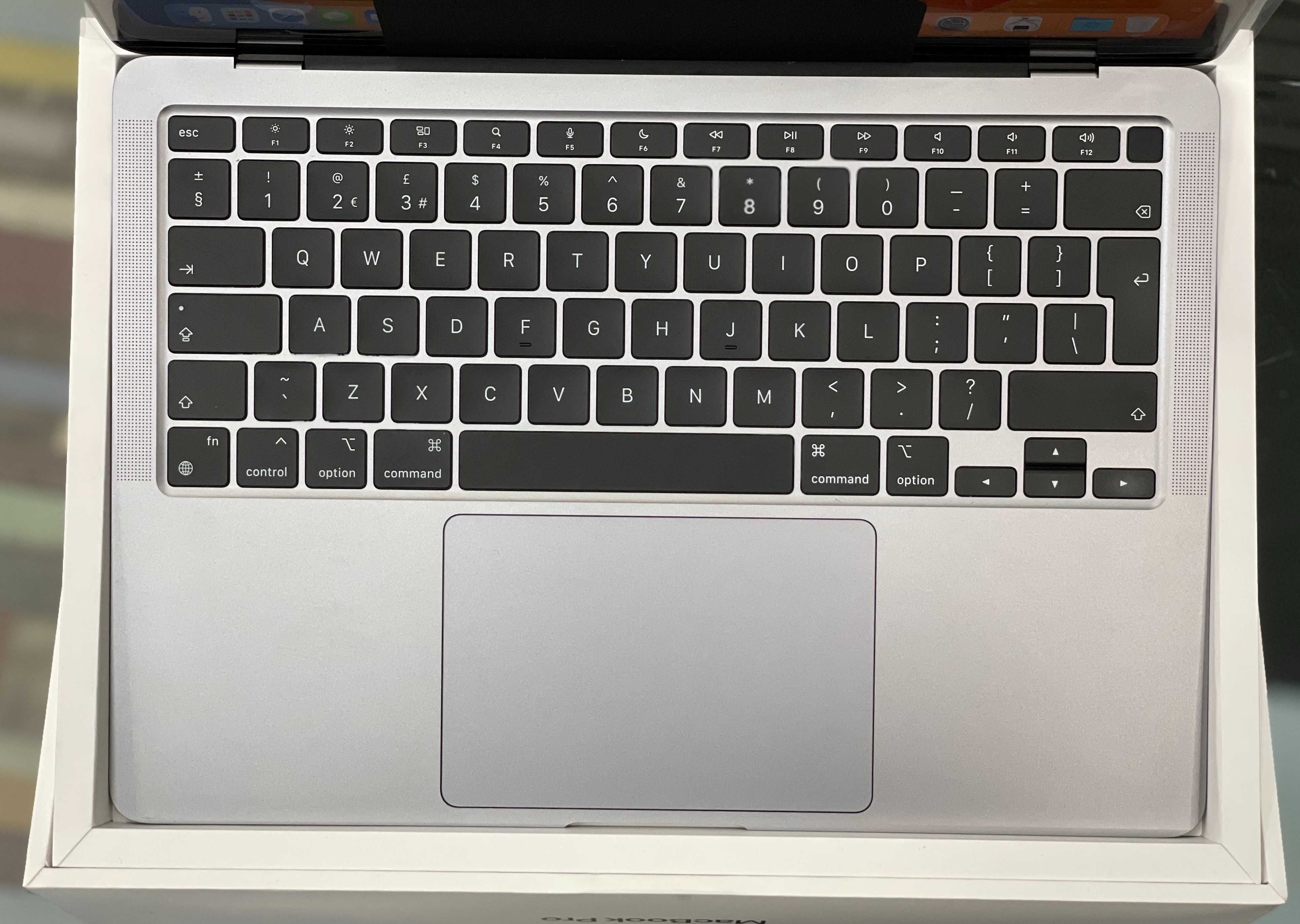 MacBook Air 13 2020 Late MGN73 M1/8/512 Space Gray