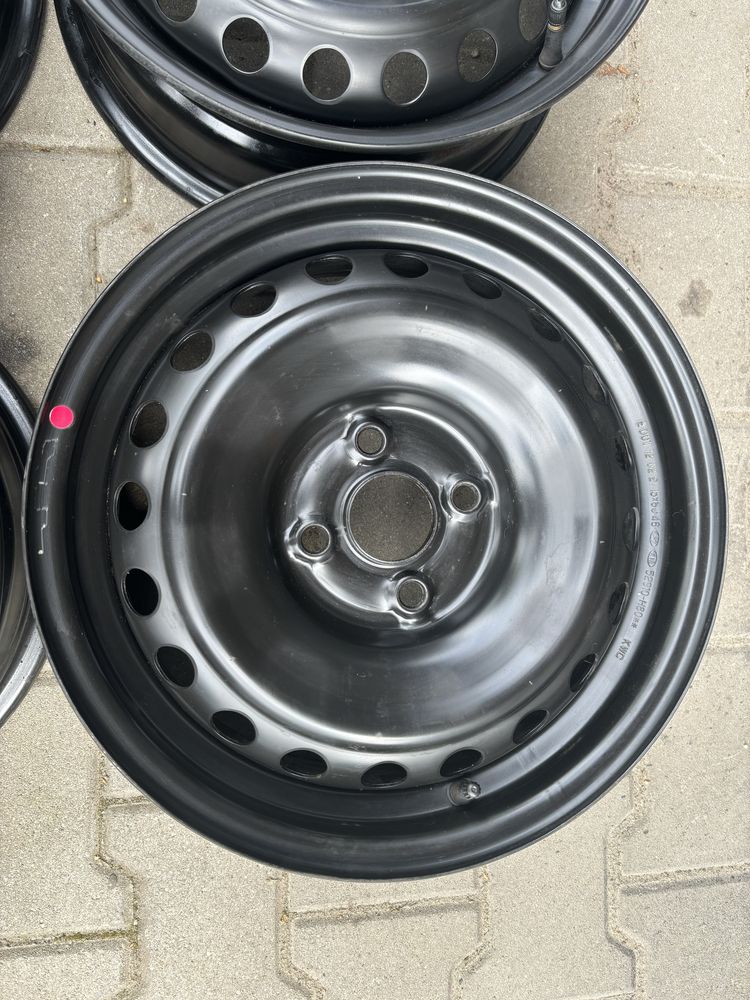 ND Komplet felg stalowych 15” 4x100 Hyundai Kia