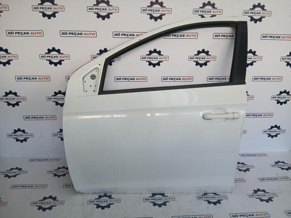 PORTA FRENTE ESQUERDA BRANCO HYUNDAI I20 ACTIVE 1.2 16V ANO: 2012