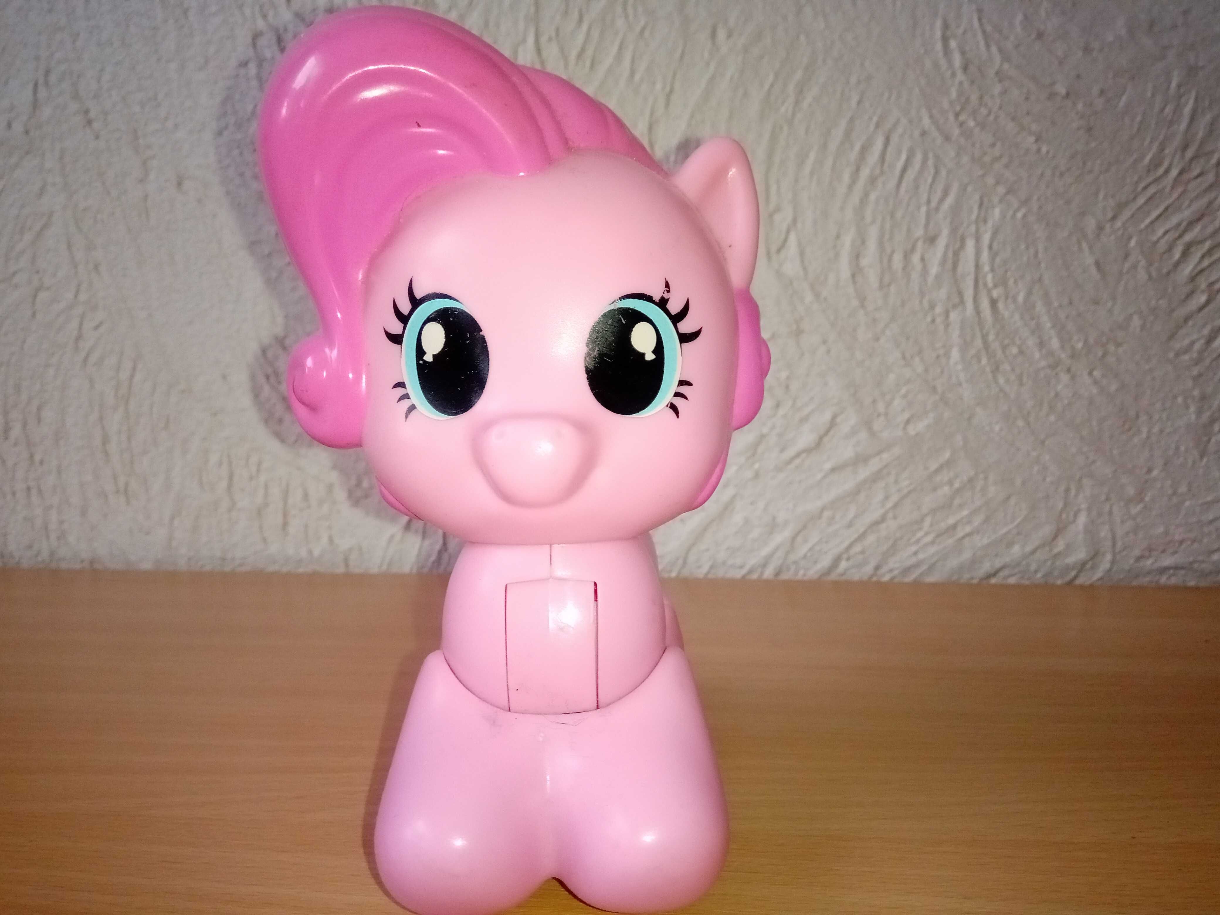 Pinkie Pie na kółkach My Little Pony