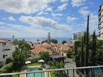 Loja / Estabelecimento Comercial em Funchal (Sé) de 200,00 m2
