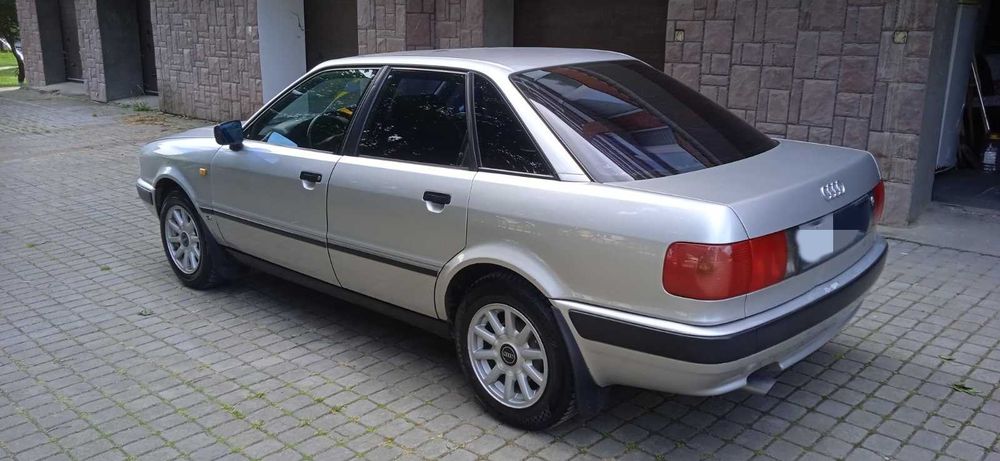 Продам ауді Б4 хороший стан